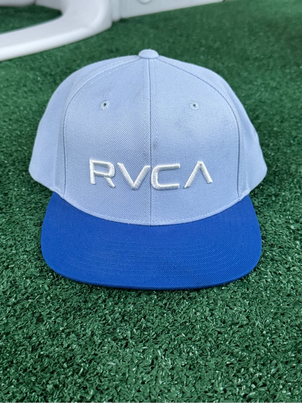 RVCA Two-Tone Snapback Hat - Light Blue Crown & Royal Blue Brim